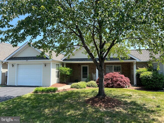 Foto del edificio - 103 Buckwood Ln