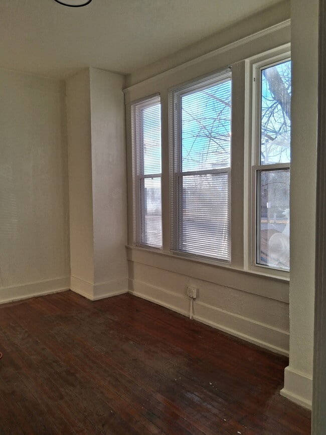 Foto del edificio - 537 Denison St