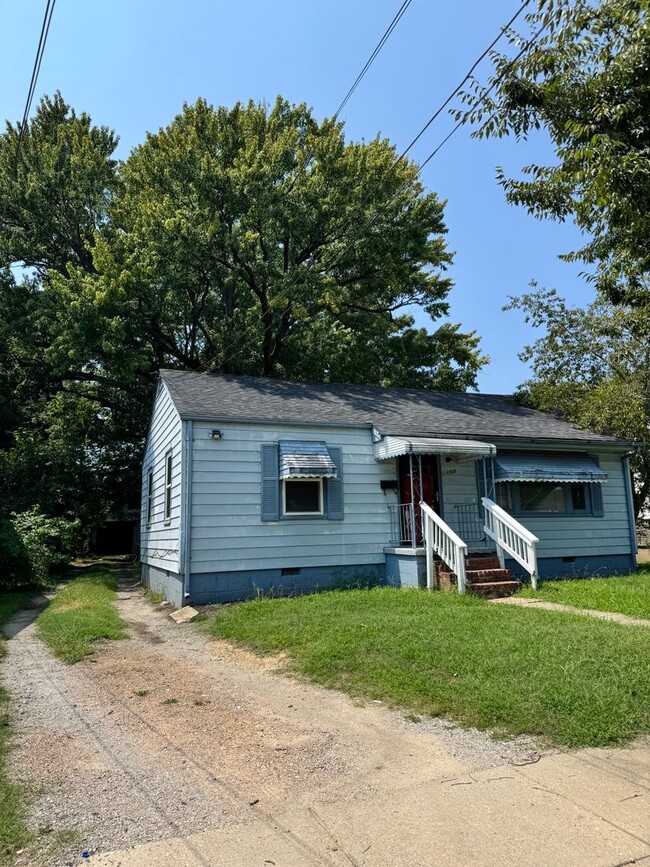 Building Photo - 1509 Milton St