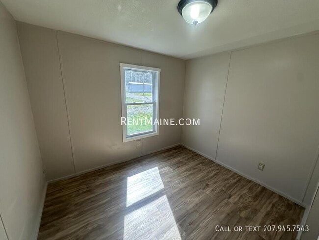 Building Photo - 438 Finson Rd