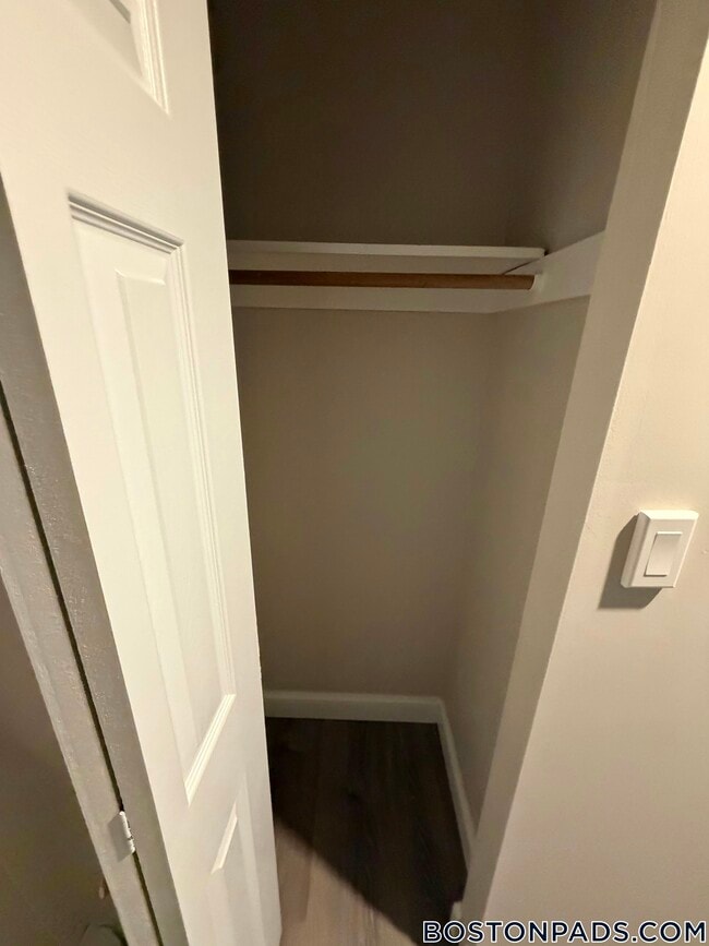 Foto del edificio - 169 Aiken Ave