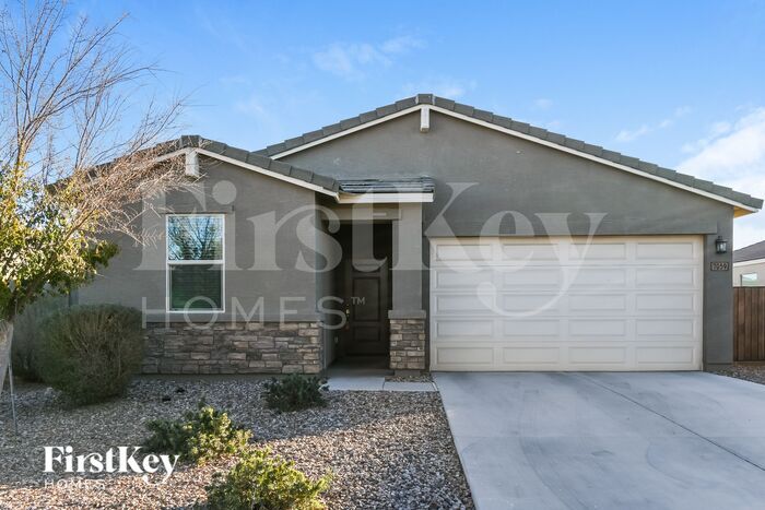 Foto principal - 7059 E Gamebird Way