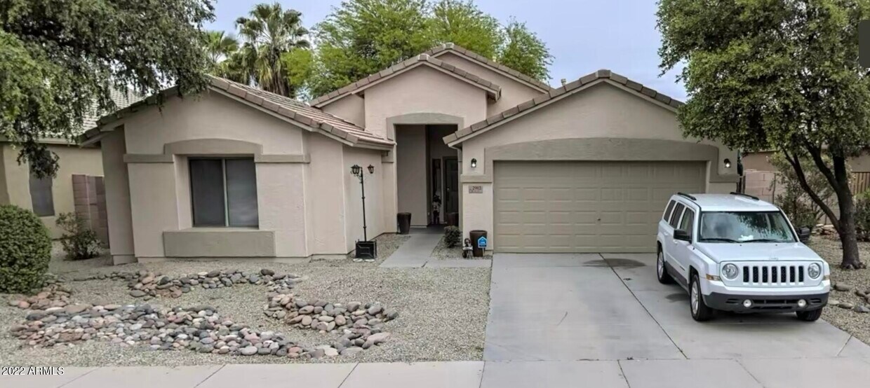 Primary Photo - 2902 E Indian Wells Pl