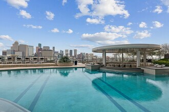 Expansive Pool Deck with Downtown Houston Views - Drewery Place