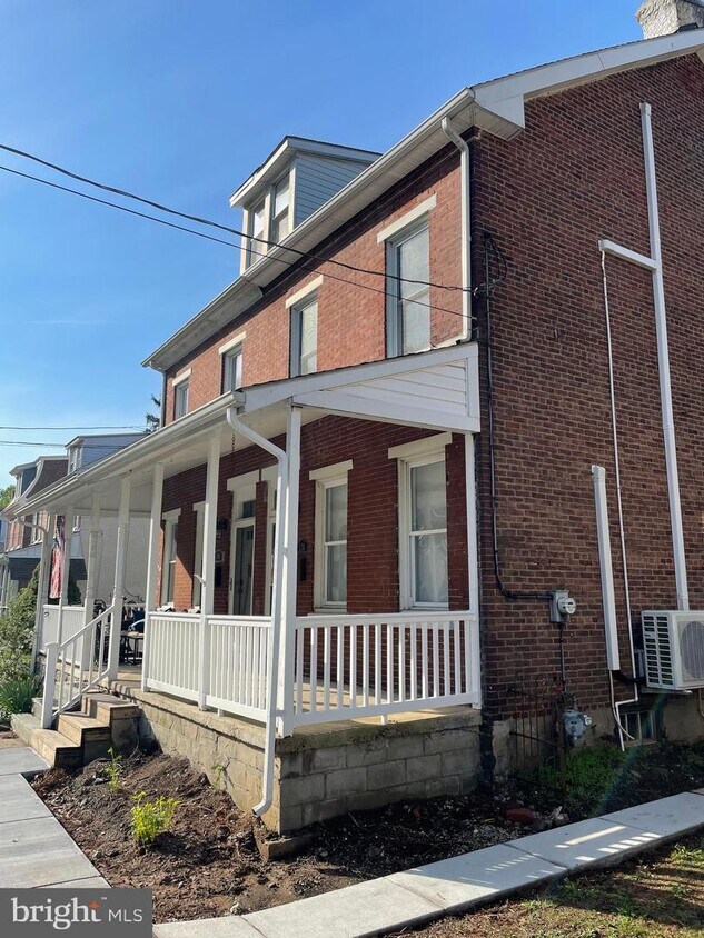 178 Walnut St, Mont Clare, PA 19453 House Rental in Mont Clare, PA