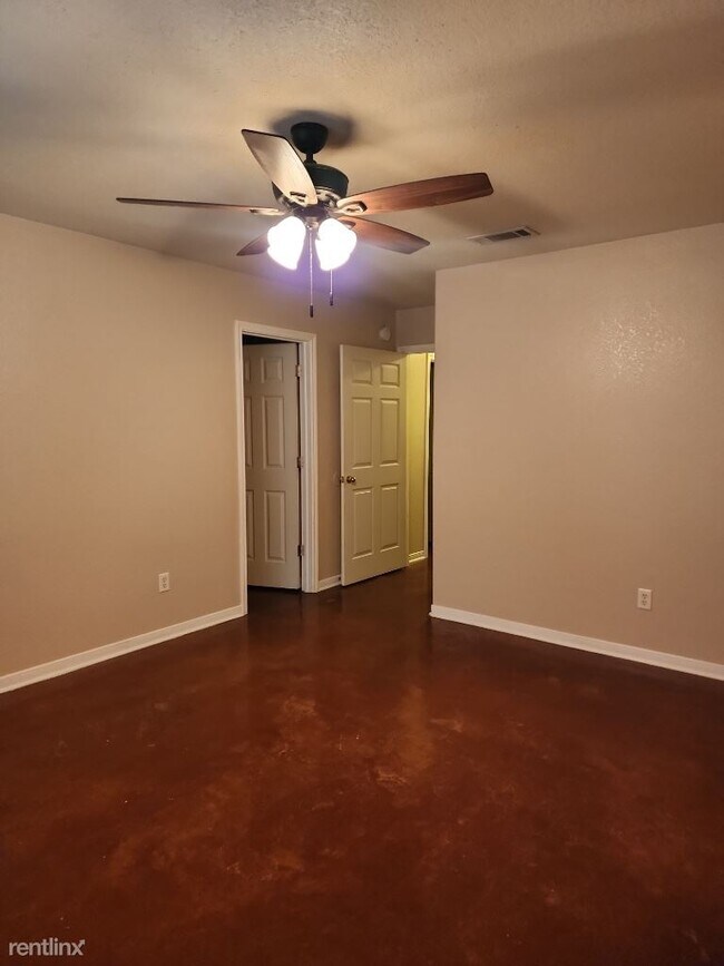 Foto del edificio - 3 br, 2 bath Duplex - 1606 Libby Ln