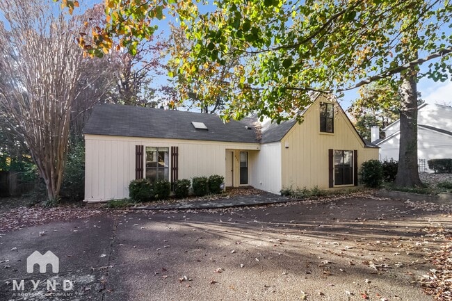 Building Photo - 2201 Montego Dr