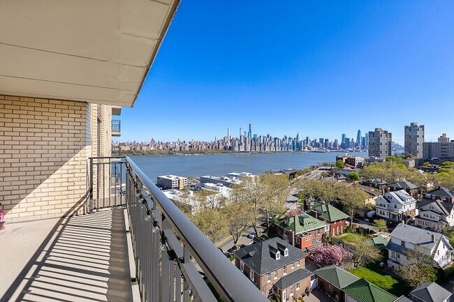 Building Photo - 7855 Boulevard East Apt #11L, North Bergen...