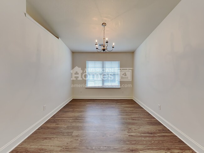 Building Photo - 2961 S Hartland Drive