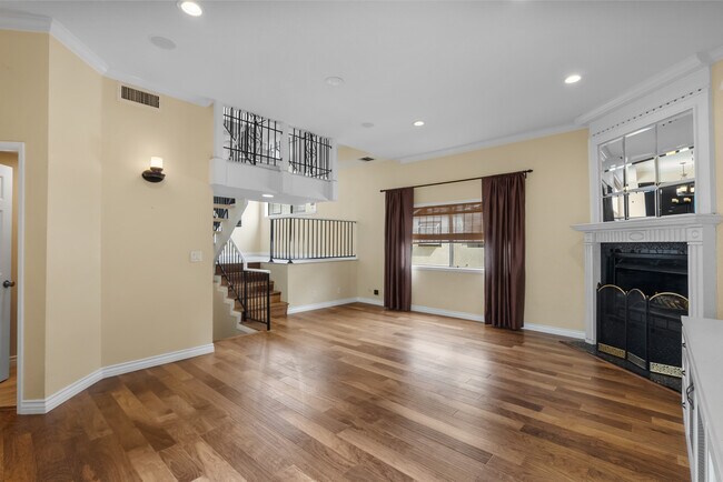 Building Photo - 7650 Topanga Canyon Blvd