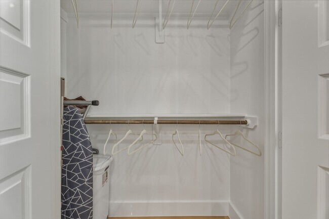 Foto del edificio - 4231 Elmwood St