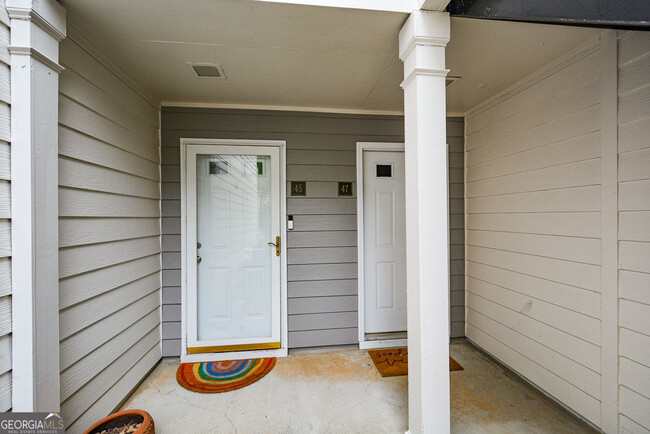 Building Photo - 47 Arbor End