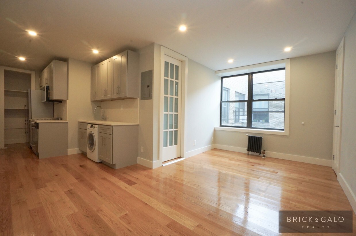 Foto principal - 336 Fort Washington Ave