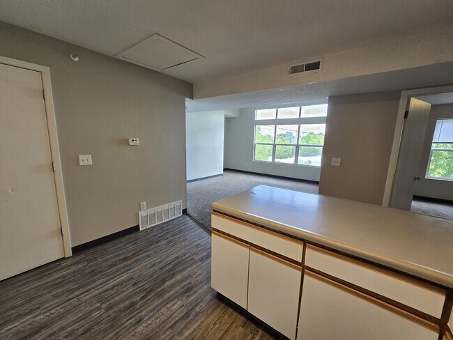 Foto del edificio - 60 Miller Ave SW