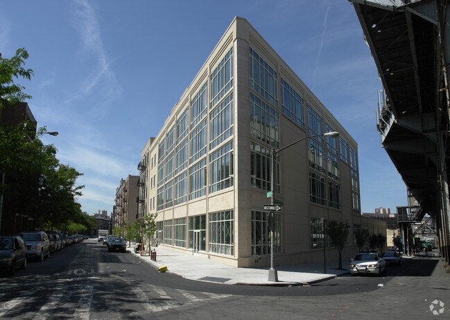 Rev Ruben Díaz Apartments - 950 Westchester Ave