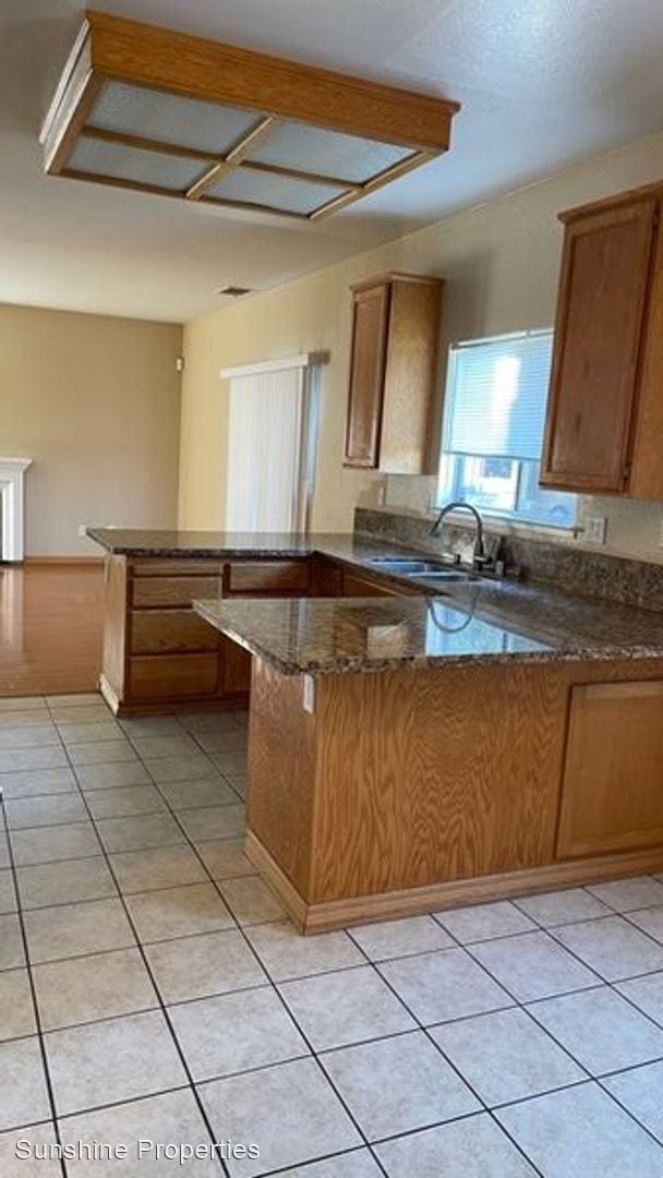 Building Photo - 5 br, 3 bath House - 1147 Legend Circle