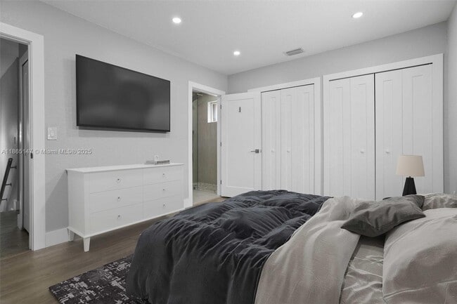 Foto del edificio - 3378 W 80th St