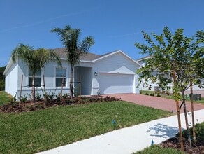 Building Photo - 2504 Landing Dr