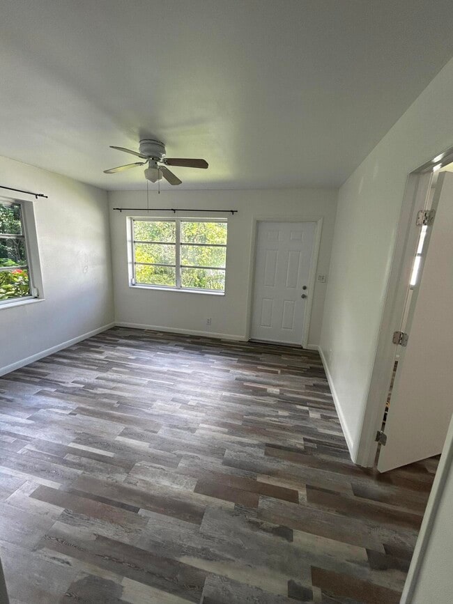 Foto del edificio - 2835 SW 18th Terrace