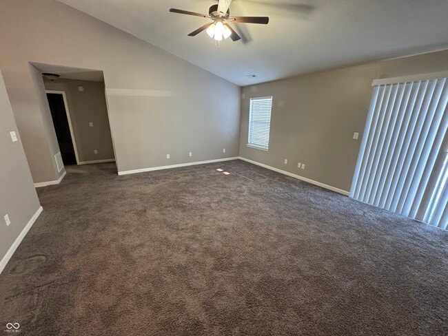 Foto del edificio - 7021 Gimbel Ct