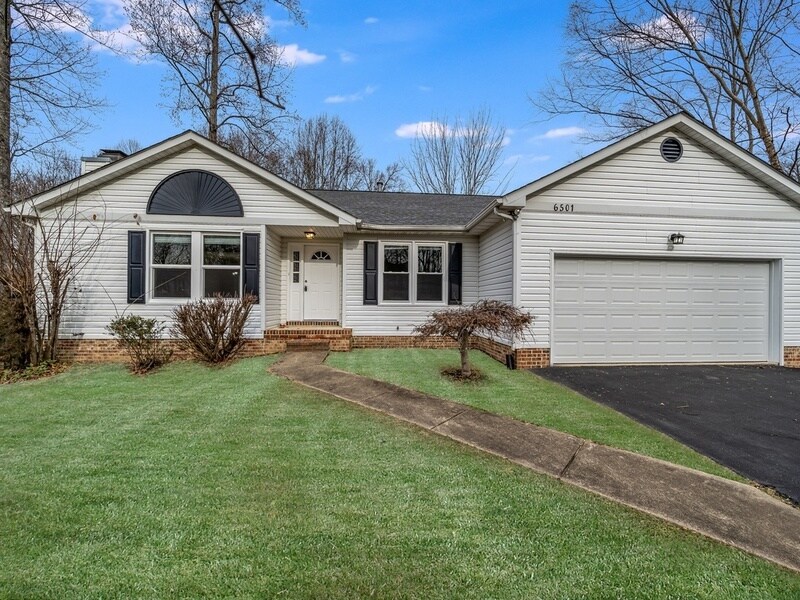 Primary Photo - 6501 Royal Oaks Dr