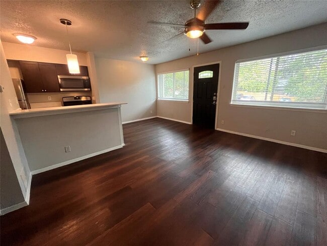 Foto del edificio - 1202 Newning Ave