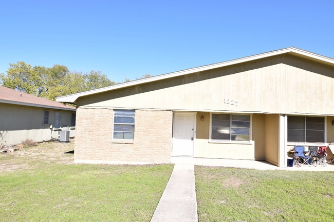Building Photo - 1227 W Avenue J