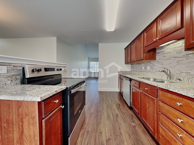 Building Photo - 5412 Singh Ln