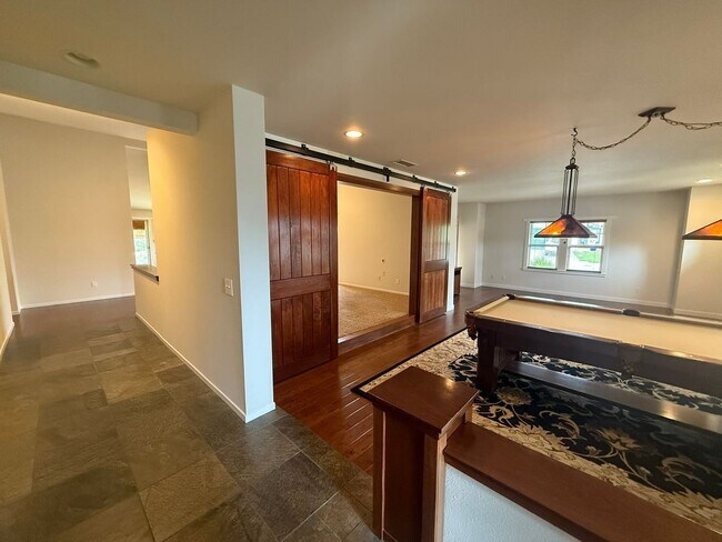 Foto del edificio - Gorgeous 3BR/2BA HOME in Scripps Ranch w/ 2-CAR GARAGE!