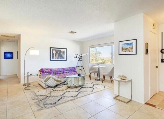 Foto del edificio - 7662 Quail Springs Rd