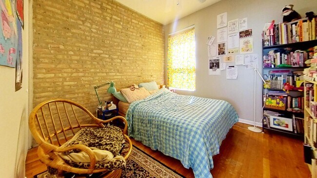 Foto del edificio - 1439 W Balmoral Ave
