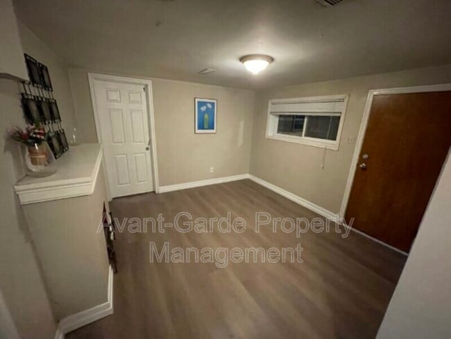 Building Photo - 13003-13117 117 Ave NW