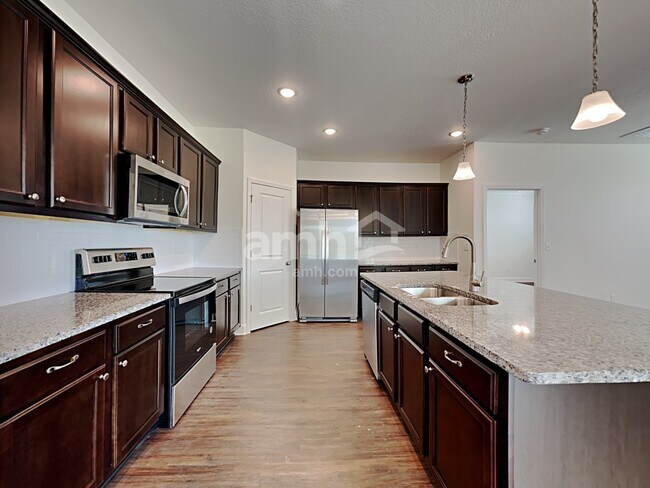 Foto del edificio - 105 Moultrie Crossing Ln