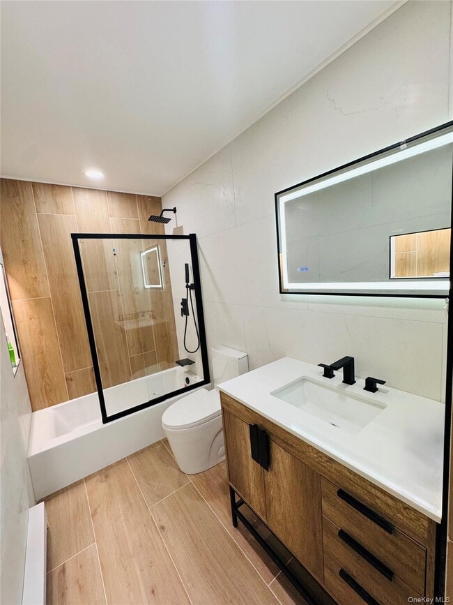 Building Photo - 15 Valerie Dr