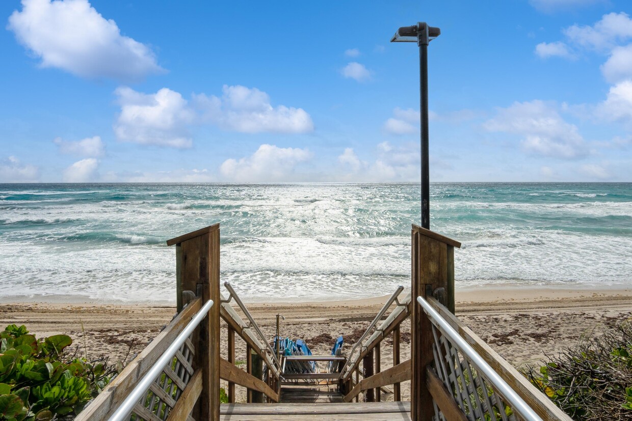 Primary Photo - 3200 S Ocean Blvd