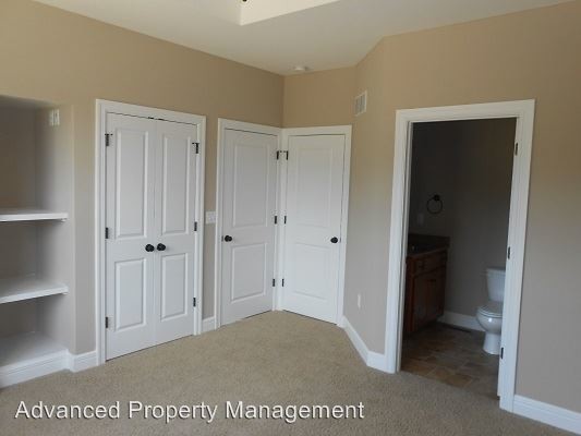 Building Photo - 2132 Little Kitten Ave
