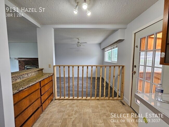 Photo du bâtiment - 9131 Hazel St