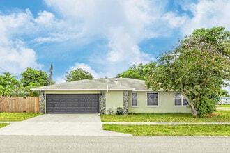 Building Photo - 1518 Lee Ct