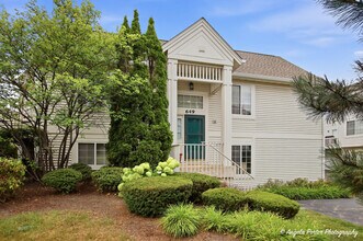 Building Photo - 649 S Parkside Dr
