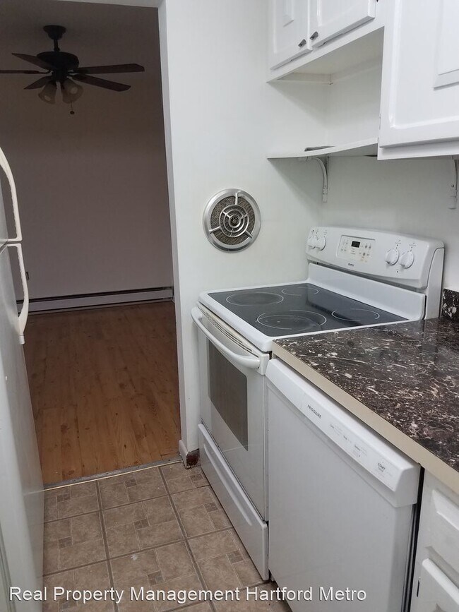 Foto del edificio - 2 br, 1.5 bath House - 20 Thompson Rd, uni...