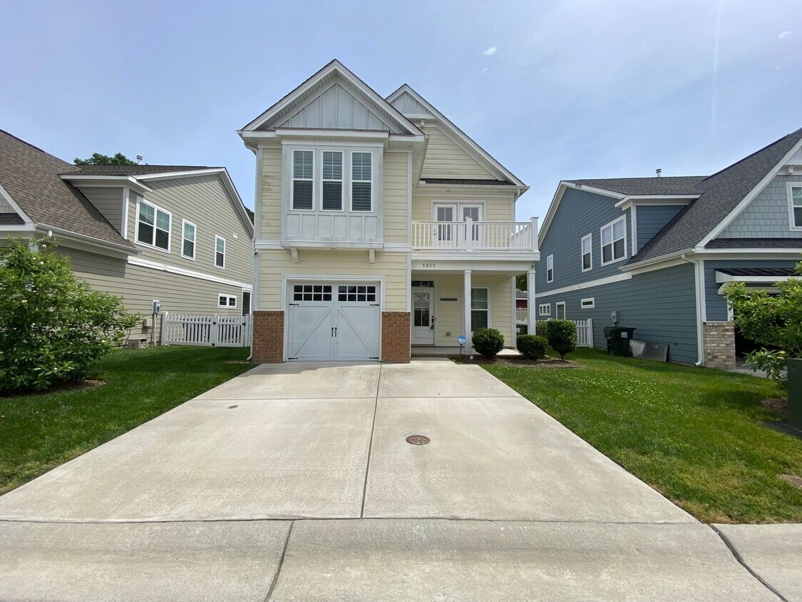Foto principal - Introducing a stunning Condo with a coasta...
