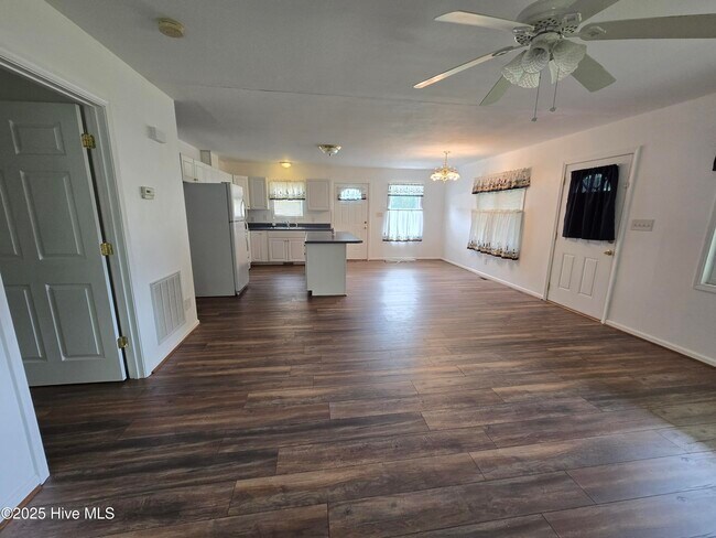 Foto del edificio - 930 Porter Rd