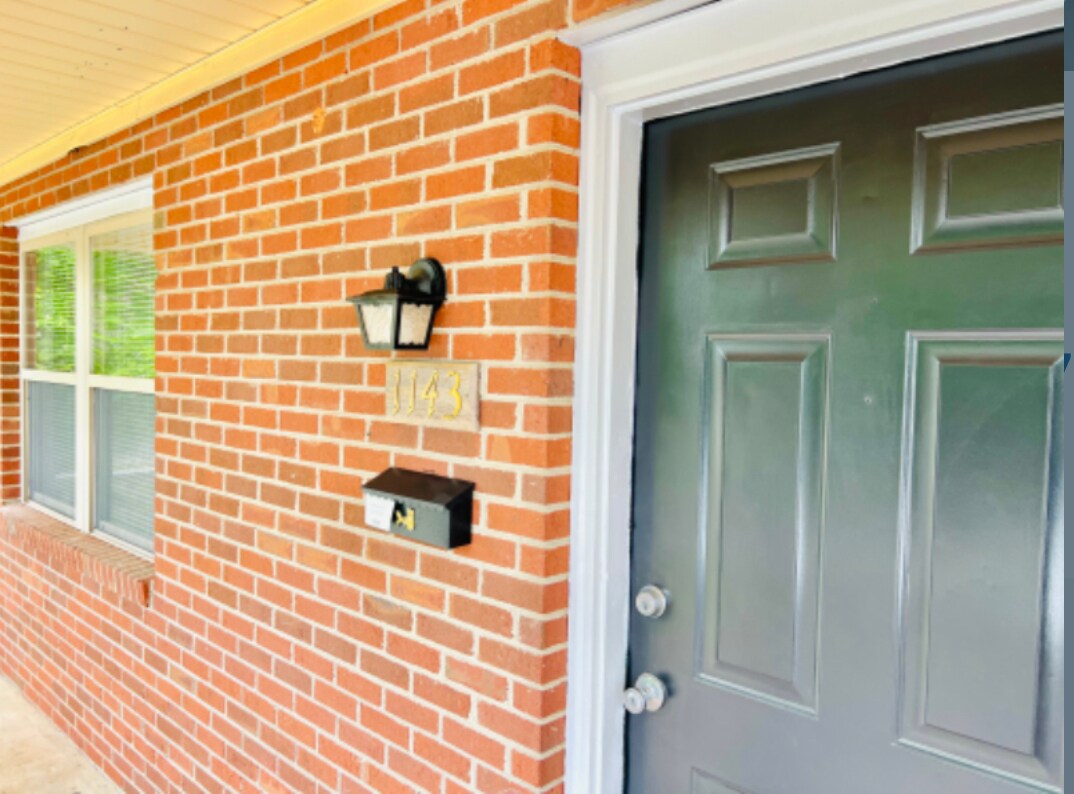 Foto principal - 1143 Alexander St