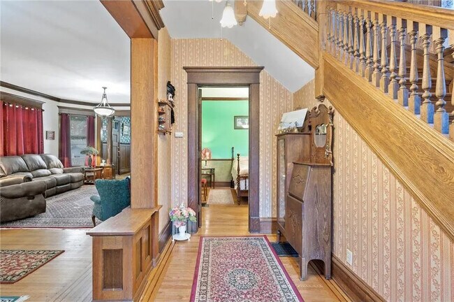 Foto del edificio - 2523 Dupont Ave N
