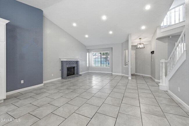Foto del edificio - 3129 Golfwood Ct
