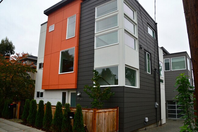 Foto del edificio - 1721 NW 65th St