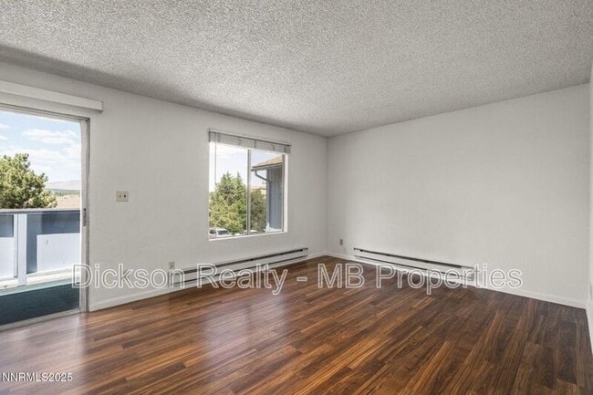 Building Photo - 3948 Clear Acre Ln