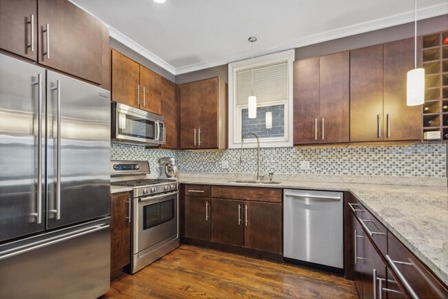 Building Photo - 1832 N Rockwell St