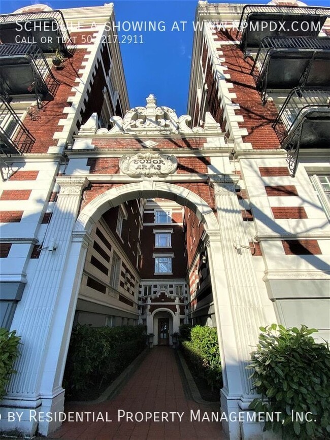 Building Photo - 1811 NW Couch St