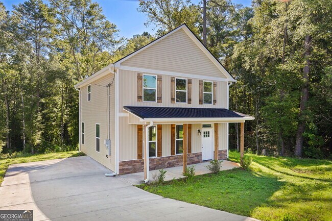 Building Photo - 205 Pinecrest Rd